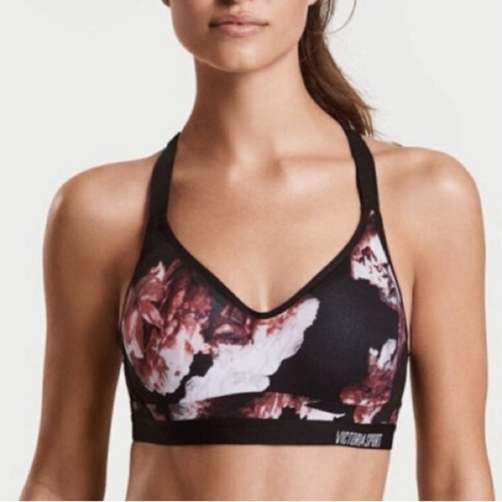 Victoria Secret Incredible multi color Sports Bra Adjustable Straps Sz 32D